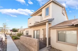 Photo #2: 2731697 Listing