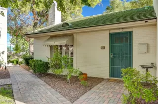 Photo #1: 2731718 Listing 