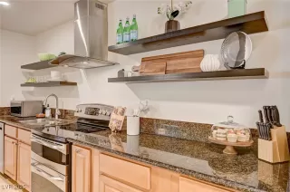 Photo #4: 2731718 Listing 