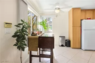 Photo #5: 2731729 Listing