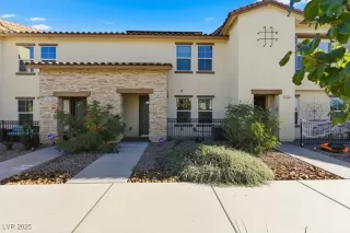 Photo #3: 2731733 Listing