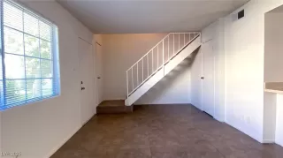 Photo #2: 2731738 Listing 