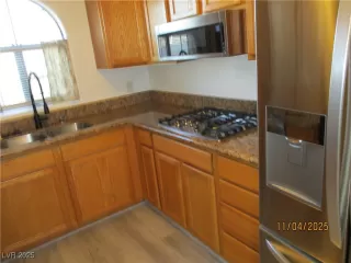 Photo #5: 2731795 Listing 