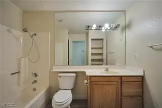 Photo #6: 2731802 Listing