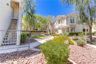 Photo #4: 2731810 Listing 