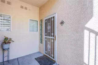 Photo #2: 2731830 Listing