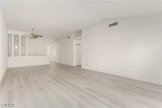 Photo #5: 2731866 Listing 