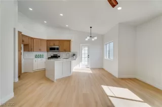 Photo #3: 2731870 Listing 