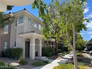 Photo #1: 2731899 Listing 
