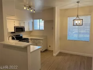 Photo #5: 2731899 Listing 