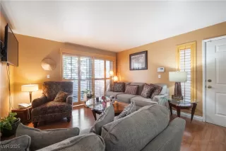 Photo #6: 2731947 Listing 