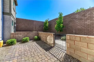 Photo #2: 2731962 Listing 