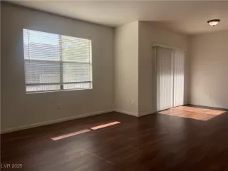 Photo #1: 2731999 Listing 