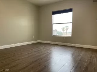 Photo #6: 2732001 Listing 