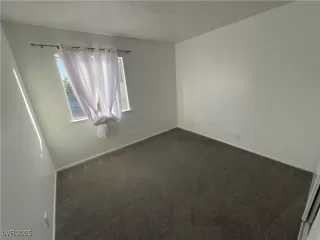 Photo #5: 2732009 Listing 