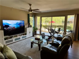 Photo #4: 2732034 Listing 