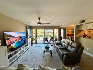 Photo #6: 2732034 Listing 