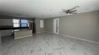 Photo #6: 2732038 Listing 