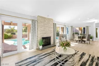 Photo #6: 2732075 Listing