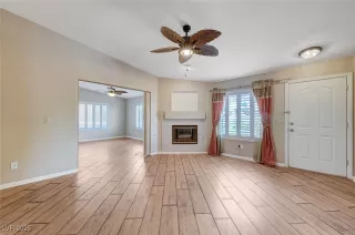 Photo #3: 2732121 Listing