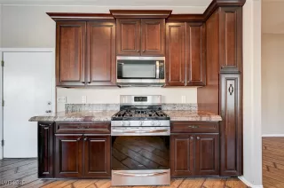 Photo #5: 2732121 Listing