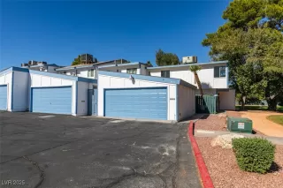 Photo #4: 2732129 Listing 