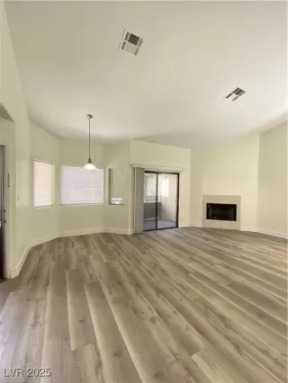 Photo #3: 2732136 Listing 