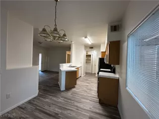 Photo #2: 2732163 Listing 