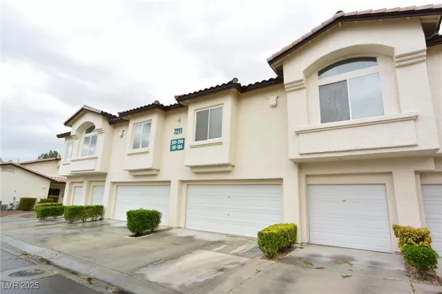 MLS: 2732169 Condo For Sale