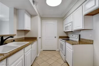 Photo #1: 2732179 Listing 