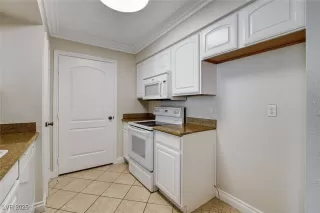 Photo #4: 2732179 Listing 