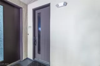 Photo #1: 2732182 Listing 