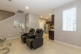 Photo #4: 2732182 Listing 