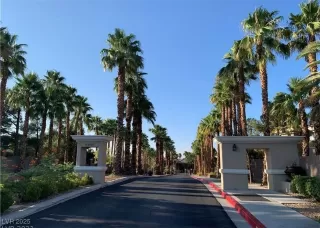 Photo #2: 2732193 Listing 