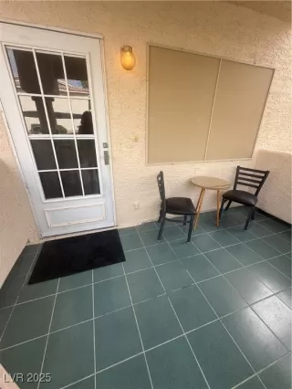 Photo #2: 2732205 Listing 