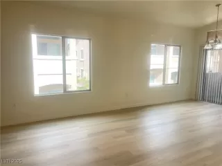 Photo #4: 2732210 Listing 