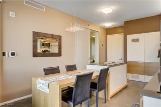 Photo #3: 2732238 Listing 