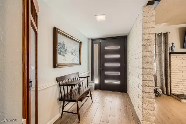 MLS: 2732273 Condo For Sale