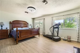 Photo #6: 2732273 Listing