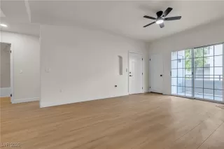 Photo #4: 2732325 Listing 