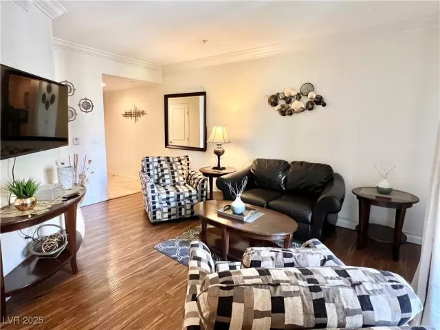 MLS: 2732334 Condo For Sale