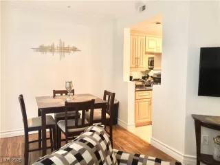 Photo #3: 2732334 Listing 