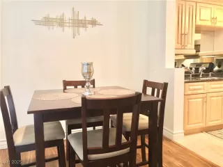 Photo #5: 2732334 Listing 