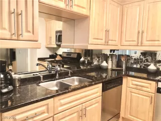 Photo #6: 2732334 Listing 