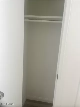 Photo #2: 2732388 Listing 