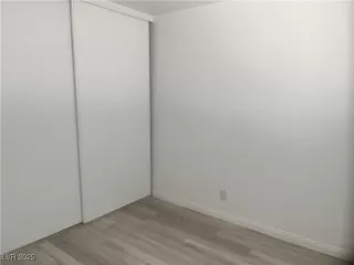 Photo #3: 2732388 Listing 