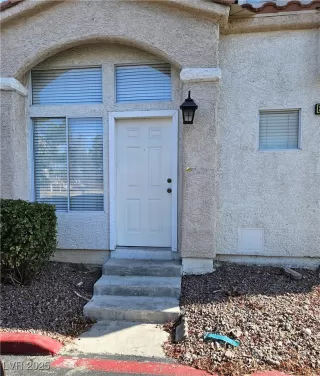 Photo #2: 2732455 Listing 