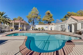 Photo #3: 2732455 Listing 