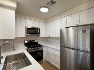 Photo #4: 2732457 Listing 