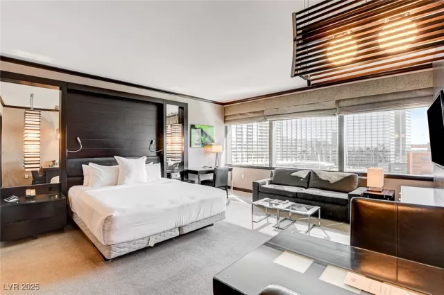 MLS: 2732499 Condo For Sale